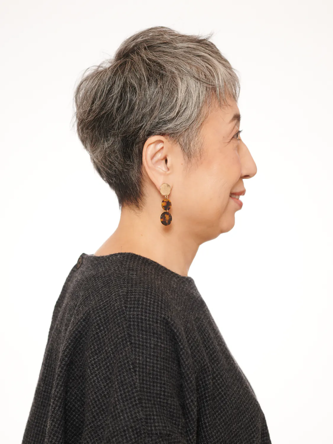 50代・60代グレイヘアの方に◎ベリーショート 2